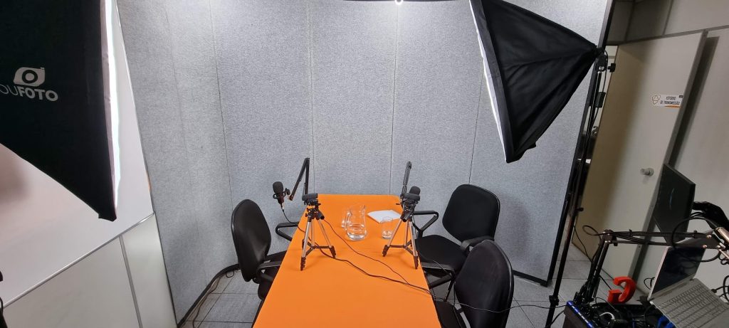 Estúdio audiovisual em Brasília - inicio-do-estudio-3-lados-2-1024x461%